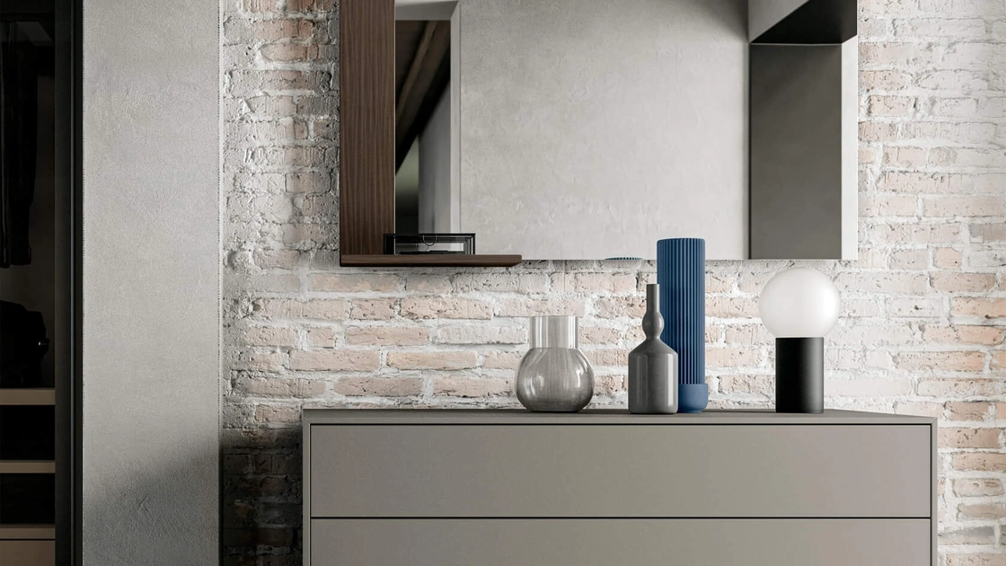 Specchiera Maia con fascia laterale in melaminico con luce a LED di SantaLucia