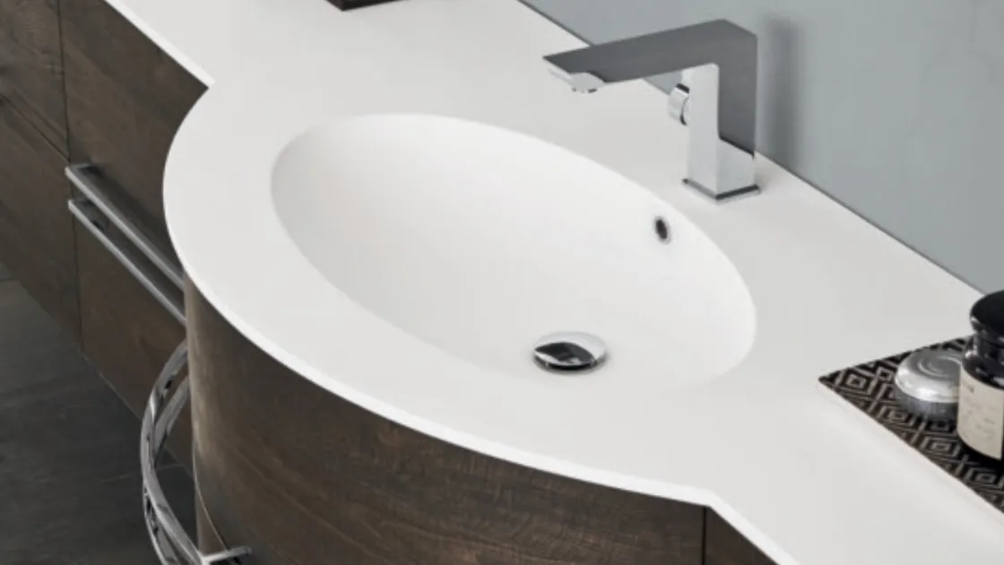 Mobile bagno sospeso M System C013 in laminato effetto legno e top con vasca integrata di Baxar