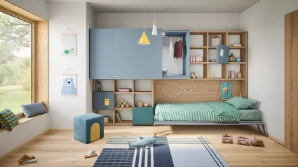 Cameretta in legno e laccato denim con letto a ribalta Kids space 29 di Nidi