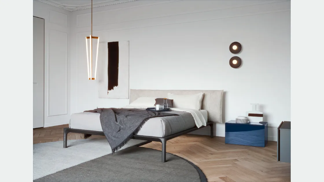 Comodino in laccato lucido Easy System di Novamobili