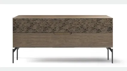 Comò Icon's 101 Damasco in legno con stampa decorativa di Devina Nais