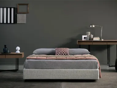 Letto Lulù in legno e tessuto di Bodema