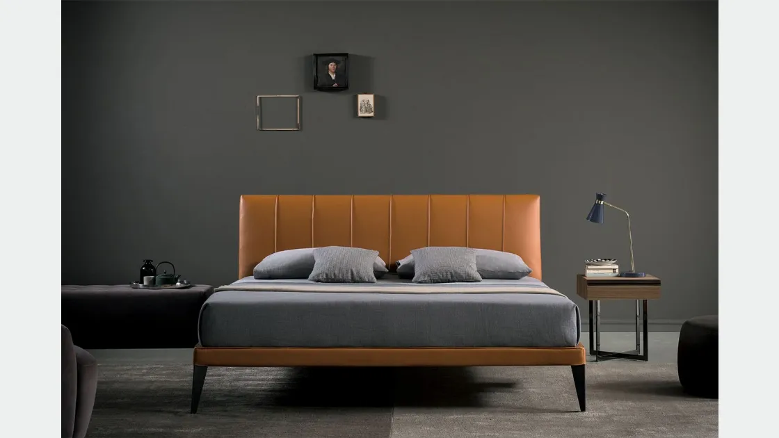 Letto Megan in legno e in pelle cucita di Bodema