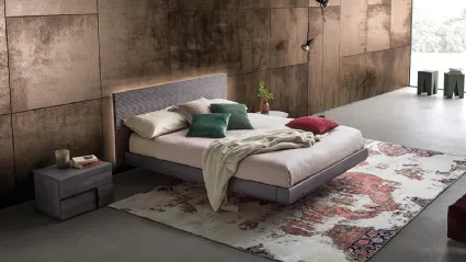 Letto in massello con testiera sospesa retroilluminata Zen Elegance di Devina Nais