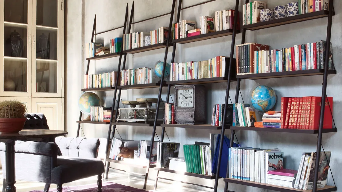 Libreria Easy di Devina Nais