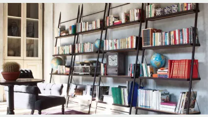 Libreria componibile Easy con struttura in ferro laccato Nero e ripiani in legno massello di Devina Nais