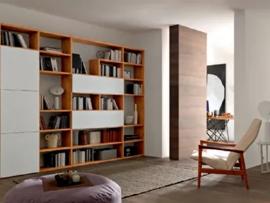 Libreria a muro in legno e laccato bianco opaco Mixer CM28 di FGF Mobili
