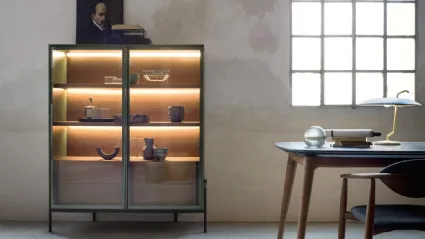 Madia Alta Belt 01 in vetro e legno di Novamobili