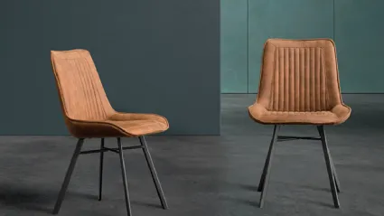 Sedia Sixty in ecopelle con base in ferro di Devina Nais