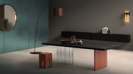 Tavolo Alabama in Rovere massello con una gamba in legno e una in vetro Devina Nais