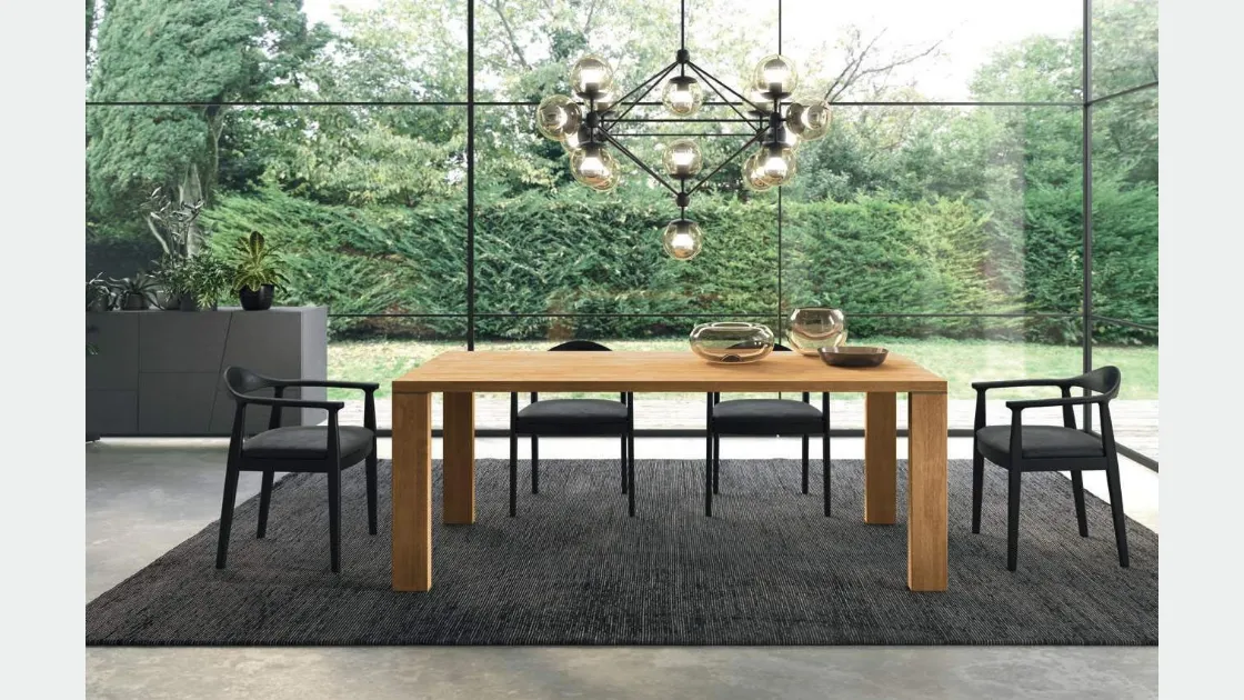 Tavolo in legno finitura Oak con profilo dritto Ego di FGF Mobili