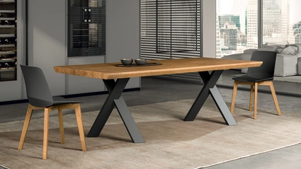 Tavolo Walking in rovere e metallo di FGF Mobili