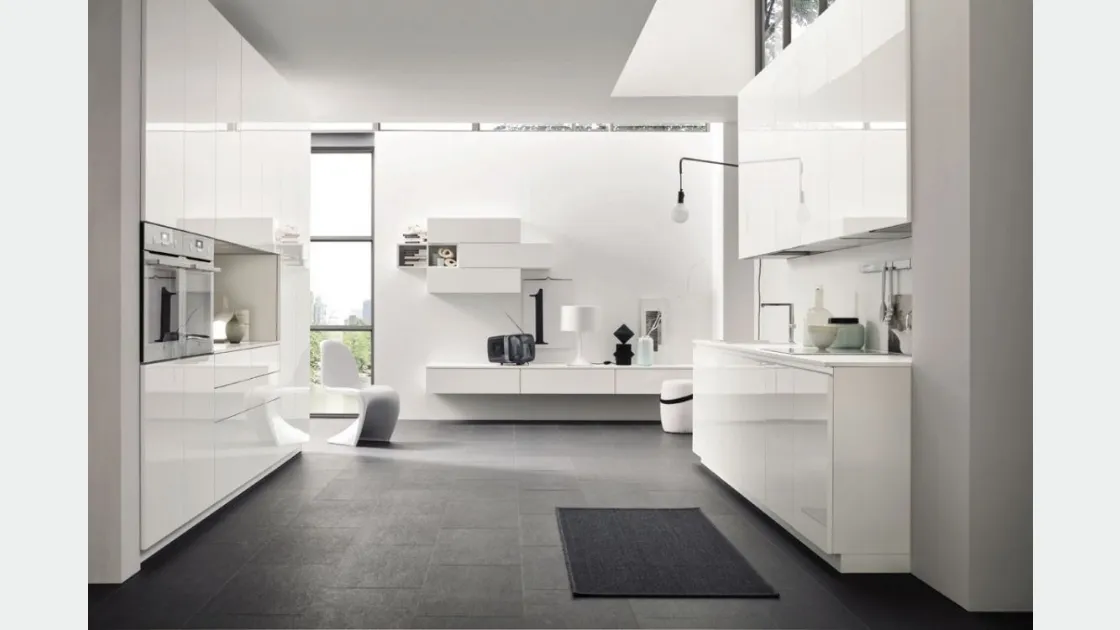 Cucina Moderna lineare Loft Line in laccato Bianco lucido di Arrex